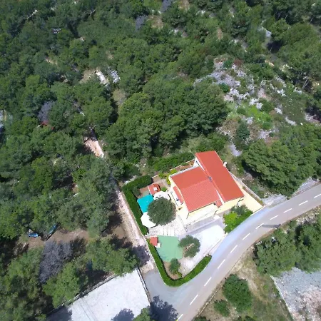 Villa Ivas Milna (Brac)