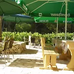 Ivas Villa